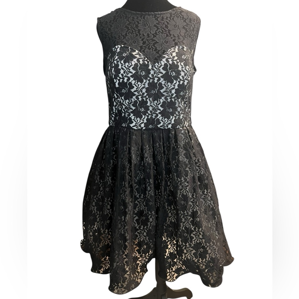 Women's Chi Chi London Black & White Lace Mini Dress Plus Size 18